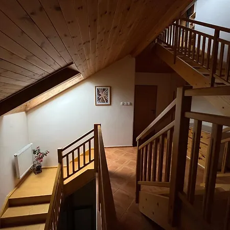 Podkrovni S Balkonem Ostrava