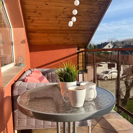 Podkrovni S Balkonem Проживання в сім'ї *