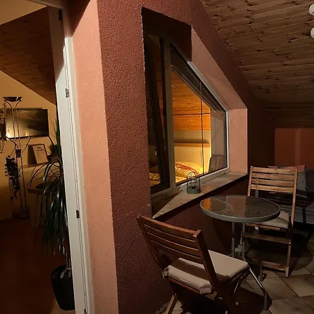 Podkrovní S Balkónem