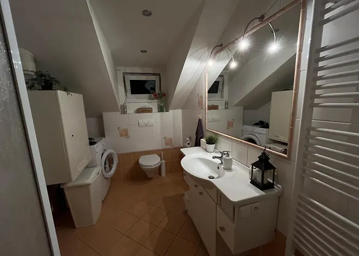 Podkrovní S Balkónem *