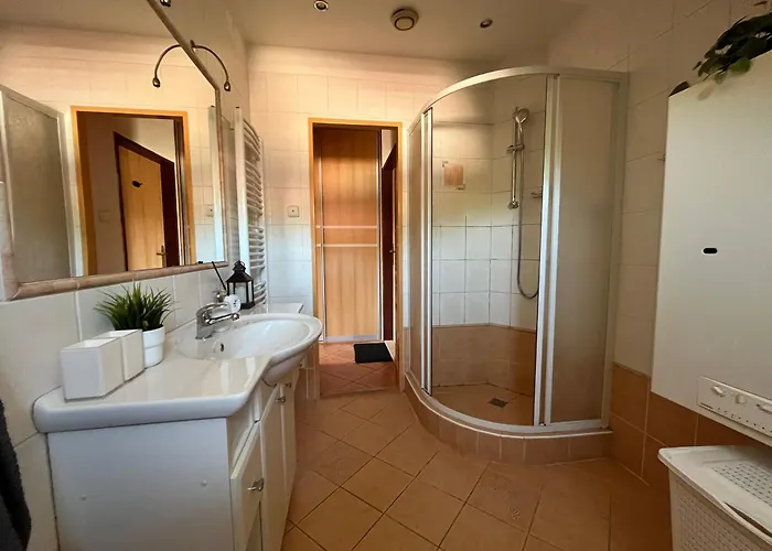 Podkrovní S Balkónem Ubytování v soukromí *